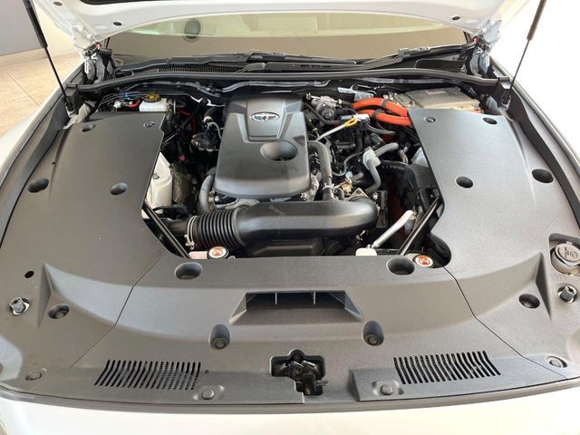 TOYOTA CROWN SEDAN HYBRID 2022 Image 31