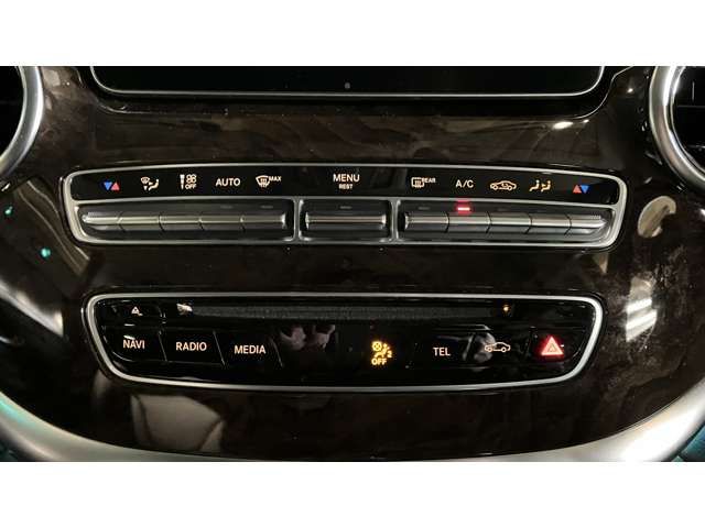 MERCEDES BENZ V CLAS 2017 Image 31