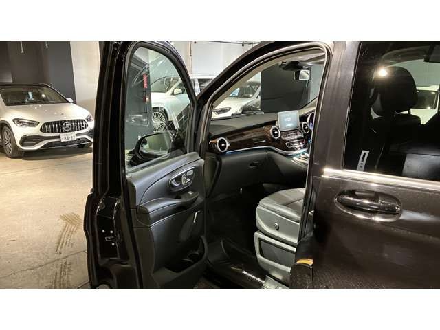 MERCEDES BENZ V CLAS 2017 Image 31