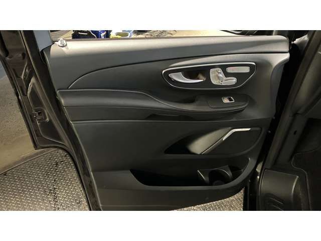 MERCEDES BENZ V CLAS 2017 Image 31
