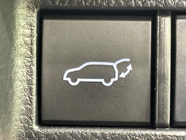 TOYOTA HARRIER 2WD 2020 Image 31