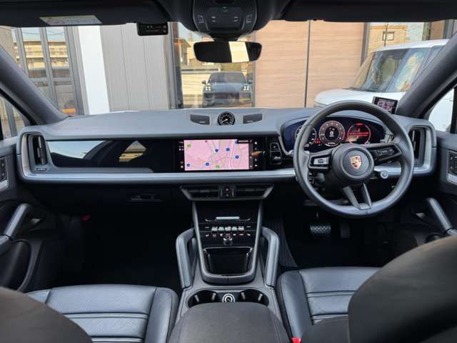 PORSCHE CAYENNE COUP 2024 Image 31