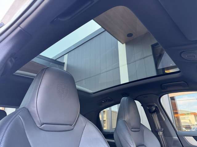 PORSCHE CAYENNE COUP 2024 Image 31