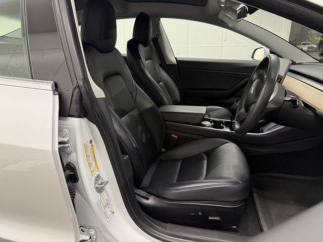 TESLA MODEL 3 2020 Image 31