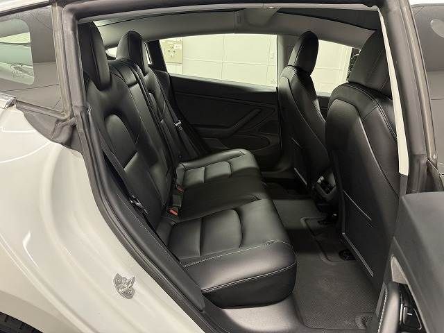 TESLA MODEL 3 2020 Image 31