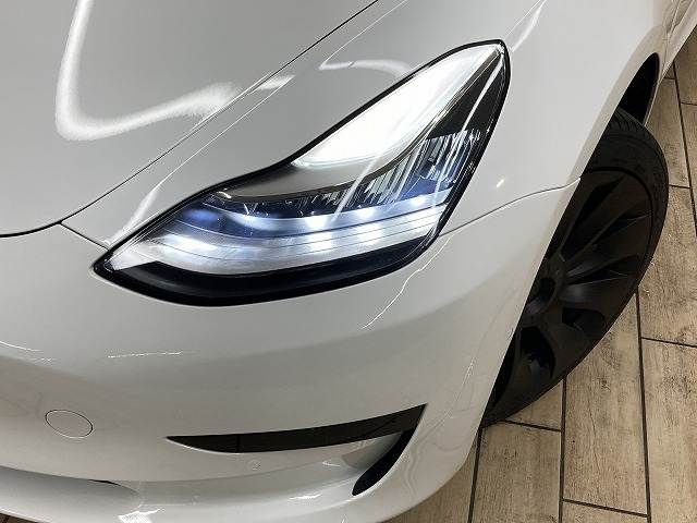 TESLA MODEL 3 2020 Image 31