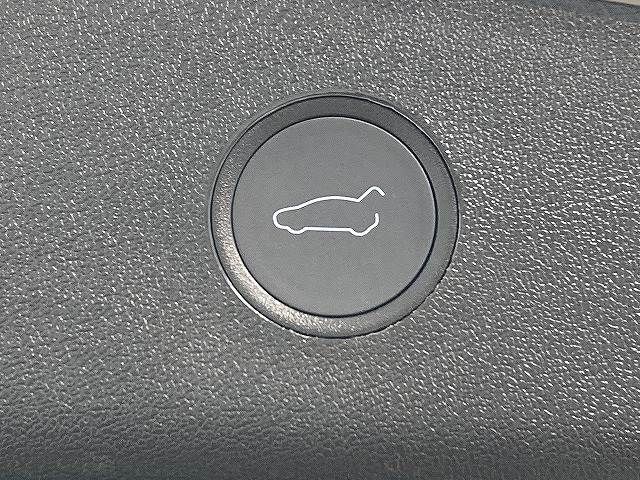 TESLA MODEL 3 2022 Image 31