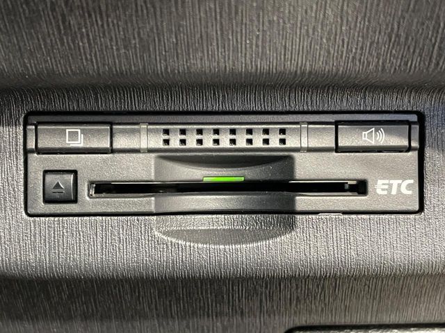 TOYOTA PRIUS 2012 Image 31