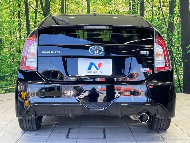 TOYOTA PRIUS 2012 Image 31