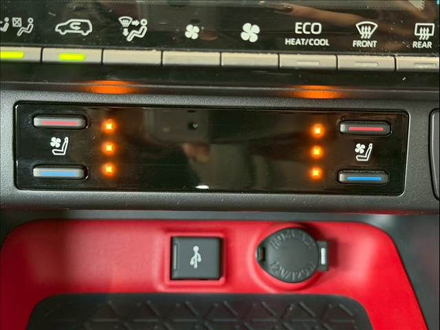 TOYOTA RAV4 4WD 2021 Image 31