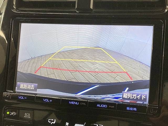 TOYOTA PRIUS 2017 Image 31