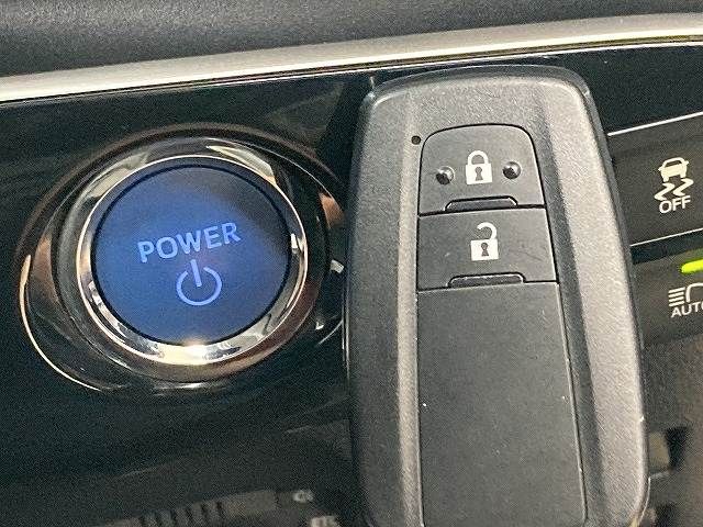 TOYOTA PRIUS 2017 Image 31