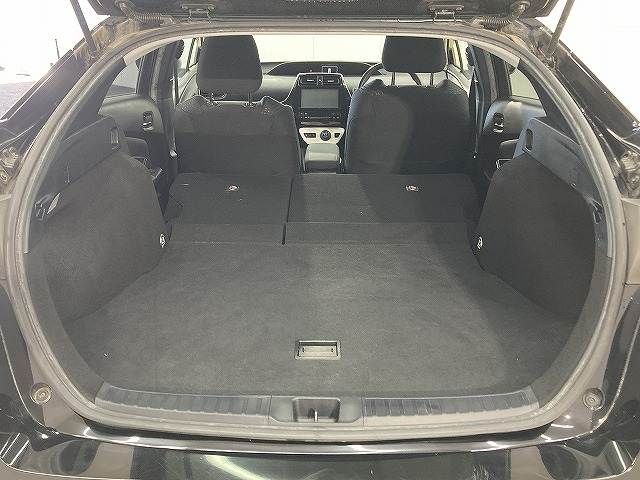 TOYOTA PRIUS 2017 Image 31