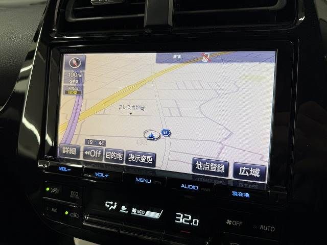 TOYOTA PRIUS 2016 Image 31