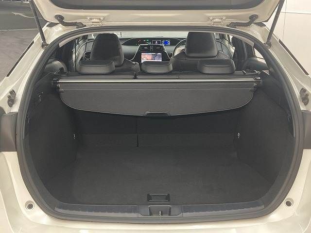 TOYOTA PRIUS 2016 Image 31