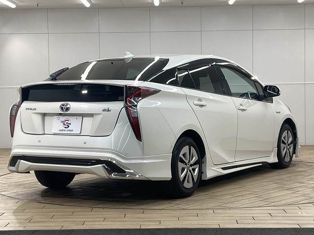 TOYOTA PRIUS 2016 Image 31