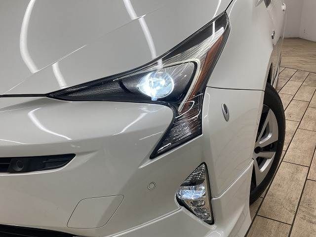 TOYOTA PRIUS 2016 Image 31