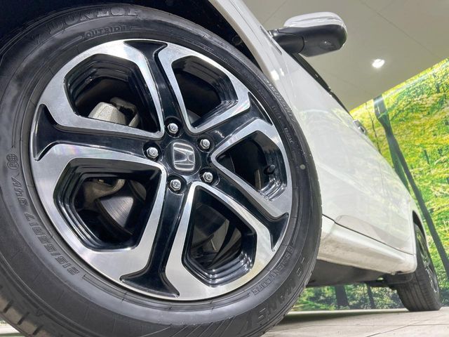 HONDA VEZEL HYBRID 2015 Image 31