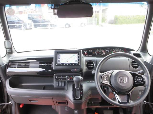 HONDA N BOX CUSTOM 2022 Image 31