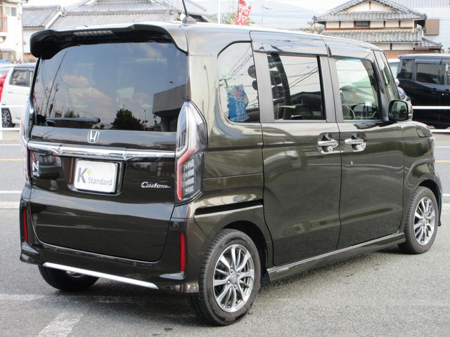 HONDA N BOX CUSTOM 2022 Image 31