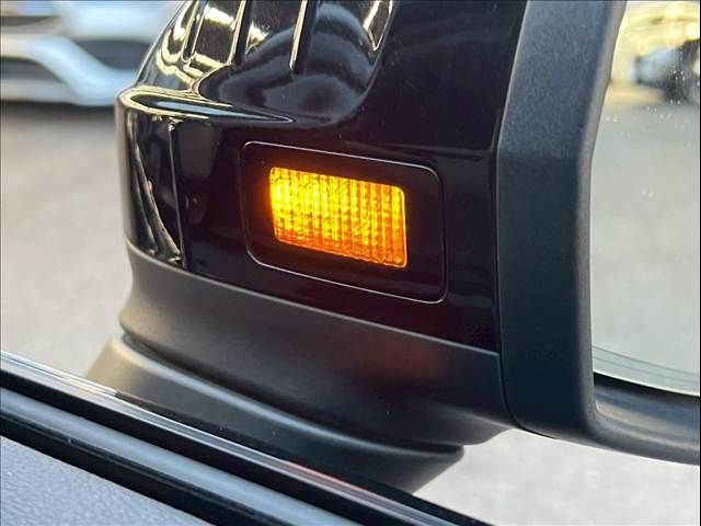 AUDI A4 2021 Image 31