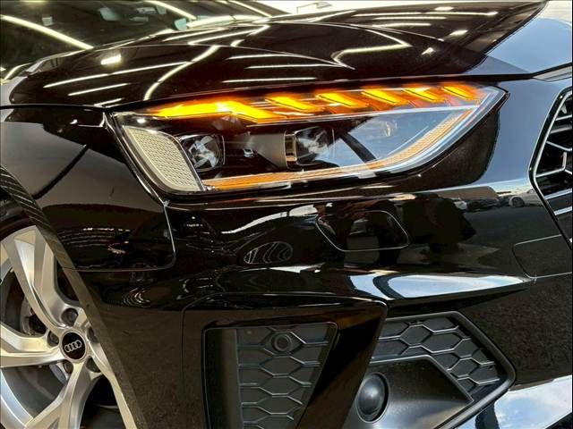 AUDI A4 2021 Image 31