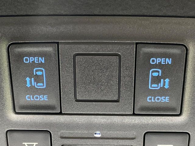 TOYOTA VOXY 4WD 2025 Image 31