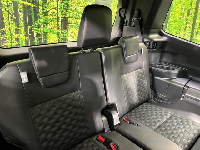 TOYOTA VOXY 4WD 2025 Image 31