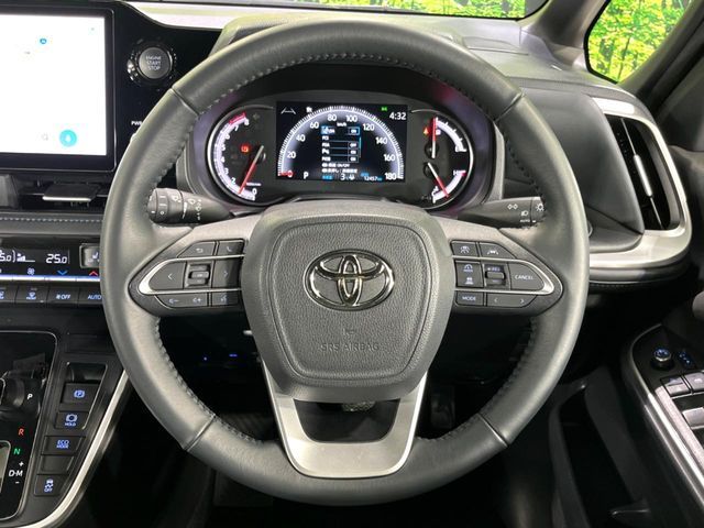 TOYOTA VOXY 4WD 2025 Image 31