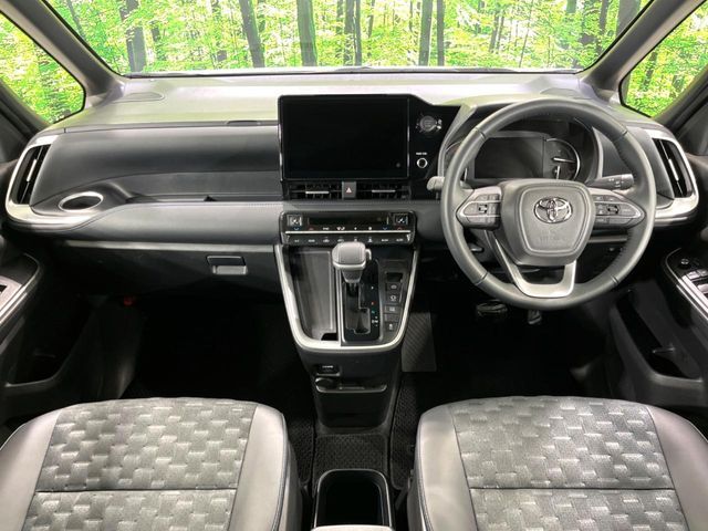 TOYOTA VOXY 4WD 2025 Image 31