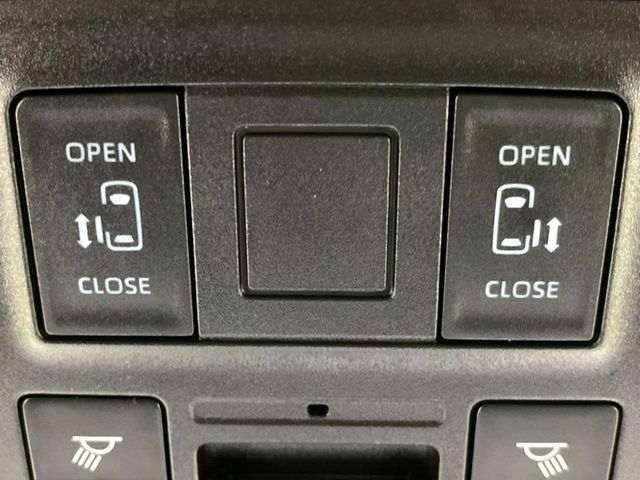 TOYOTA VOXY 4WD 2025 Image 31