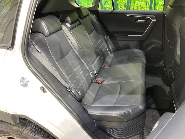 TOYOTA RAV4 HYBRID 4WD 2020 Image 31