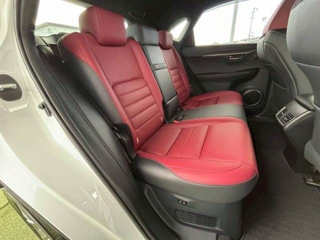 TOYOTA LEXUS NX300H AWD 2016 Image 31