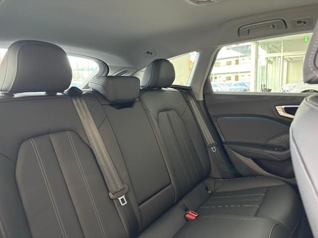 AUDI A5 AVANT 2025 Image 31