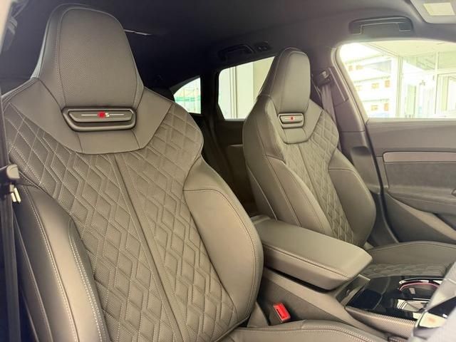 AUDI S5 AVANT 2025 Image 31