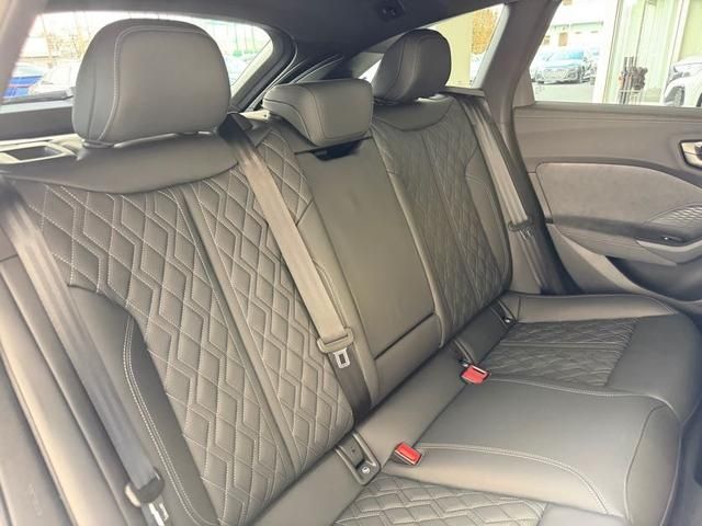 AUDI S5 AVANT 2025 Image 31