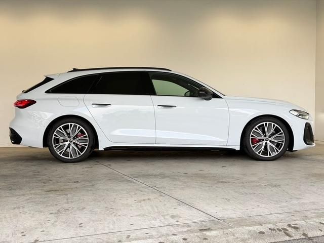 AUDI S5 AVANT 2025 Image 31