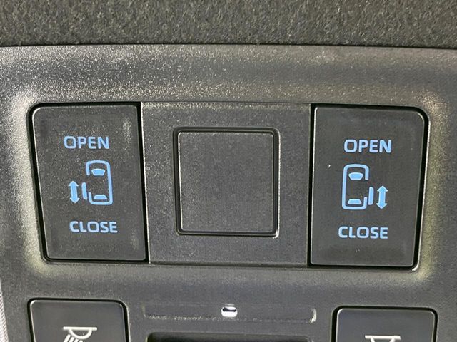 TOYOTA VOXY 4WD 2025 Image 31