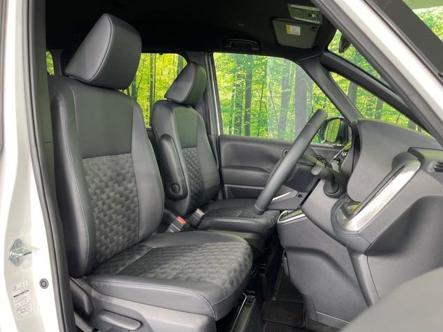 TOYOTA VOXY 4WD 2025 Image 31