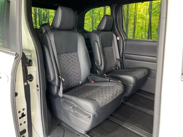 TOYOTA VOXY 4WD 2025 Image 31