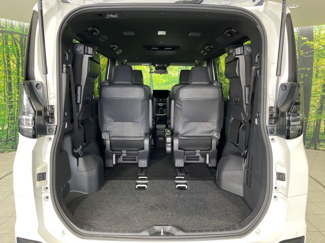 TOYOTA VOXY 4WD 2025 Image 31