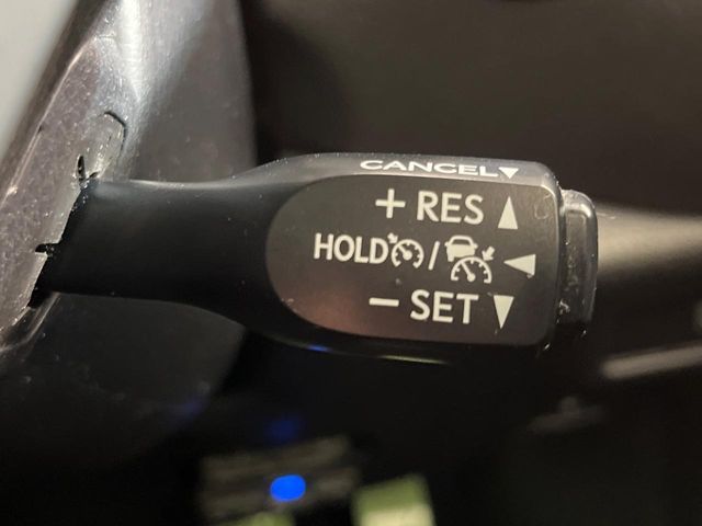 TOYOTA C-HR 2017 Image 31