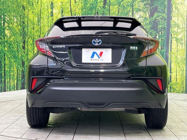 TOYOTA C-HR 2017 Image 31