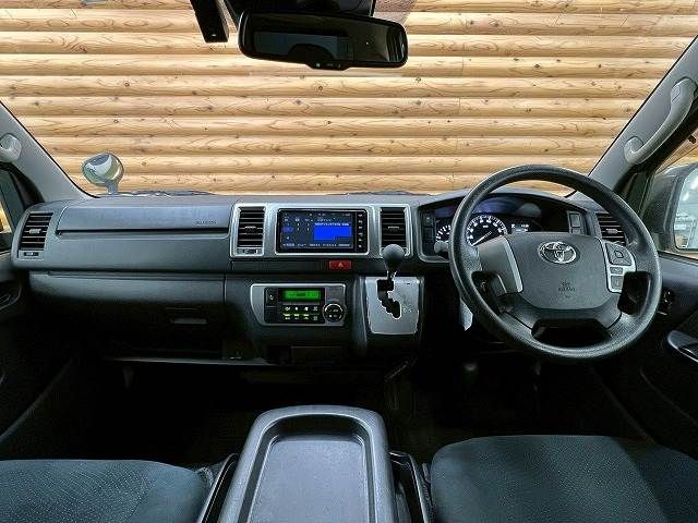 TOYOTA HIACE VAN 2WD 2020 Image 31