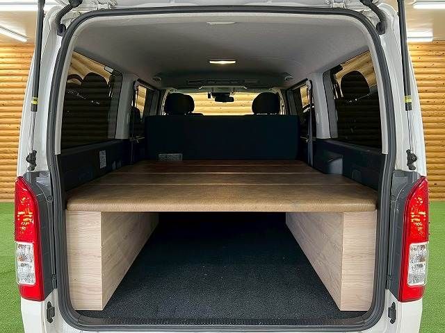 TOYOTA HIACE VAN 2WD 2020 Image 31