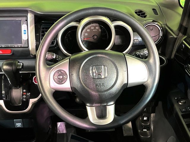 HONDA N BOX CUSTOM 2015 Image 31