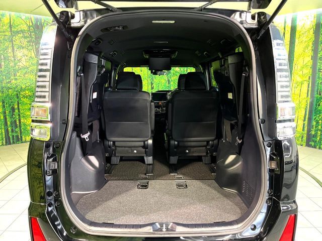 TOYOTA VOXY 4WD 2017 Image 31