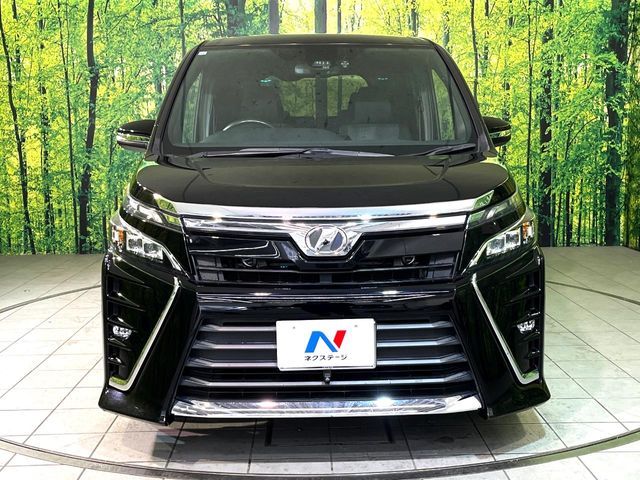 TOYOTA VOXY 4WD 2017 Image 31