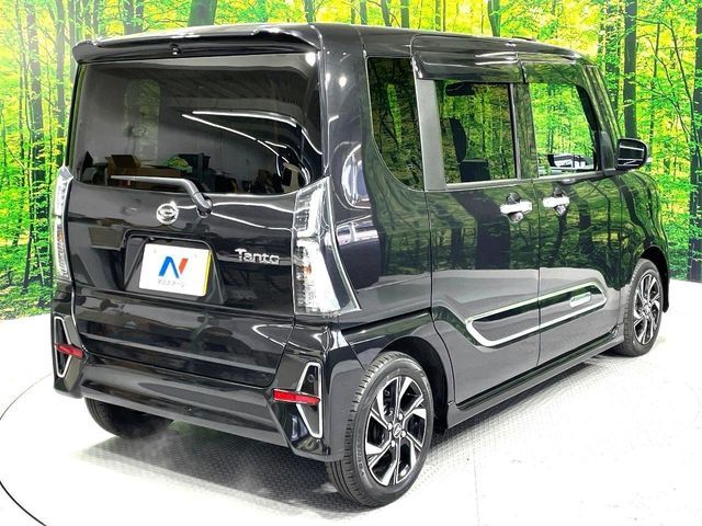 DAIHATSU TANTO CUSTOM 2021 Image 31