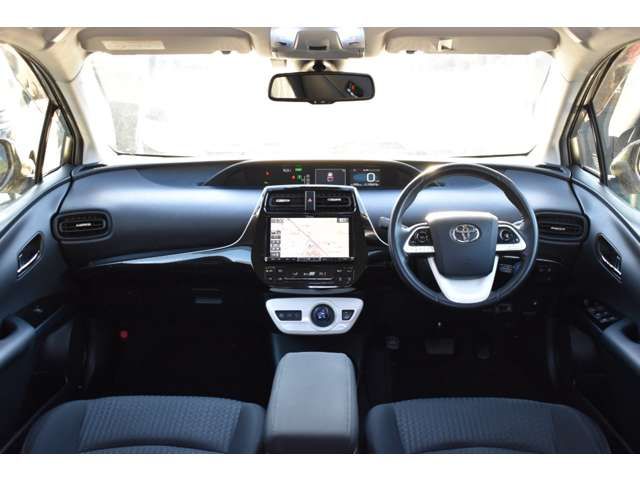 TOYOTA PRIUS 2018 Image 31